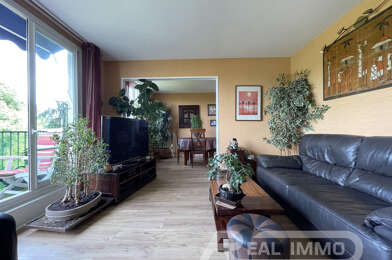 Appartement 6 pièces 240000 €