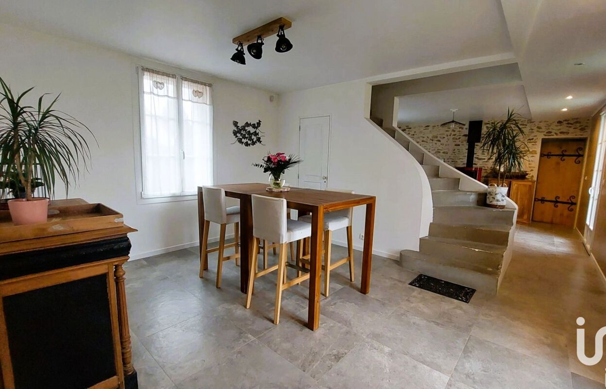 maison 6 pièces 119 m2 à vendre à Maisoncelles-en-Brie (77580)