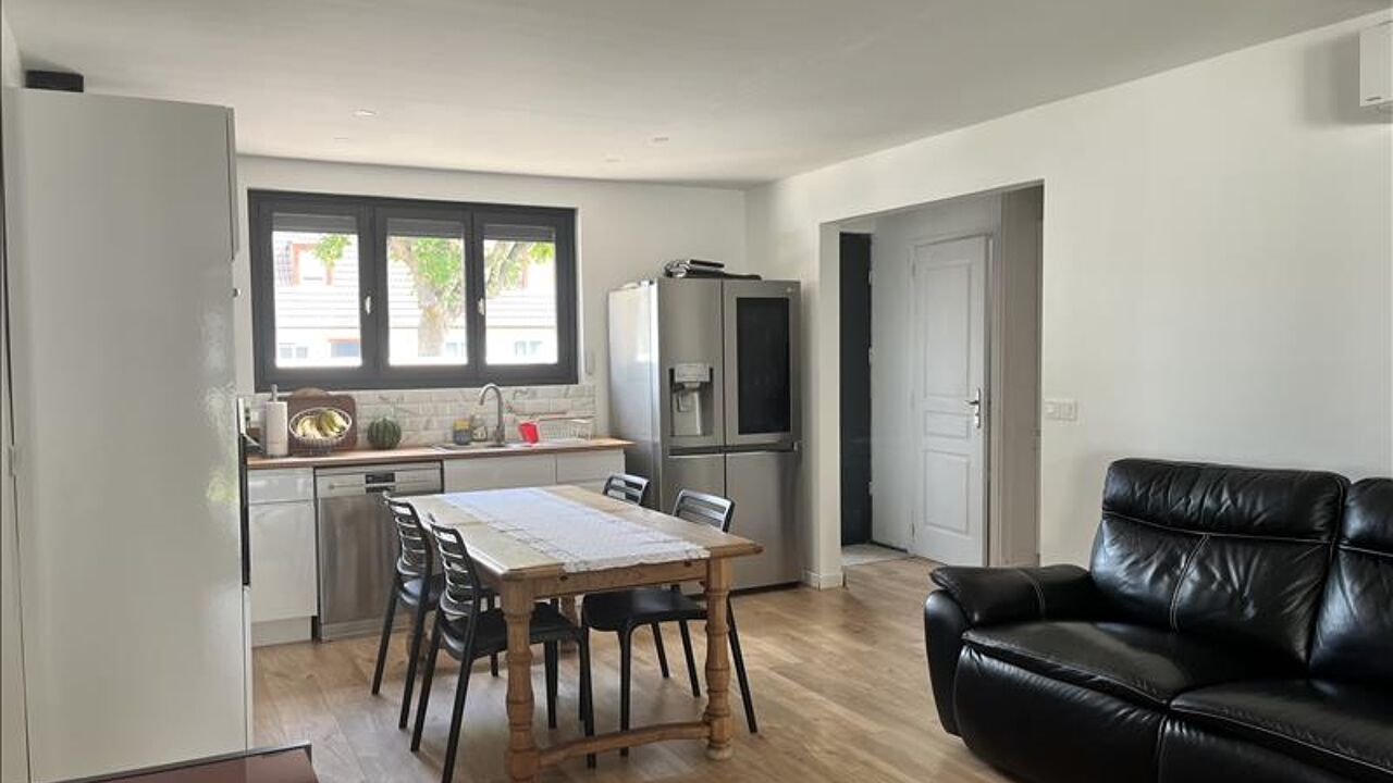 maison 5 pièces 82 m2 à vendre à Les Clayes-sous-Bois (78340)