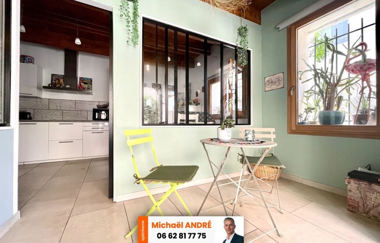 maison 4 pièces 117 m2 à vendre à Aigues-Mortes (30220)