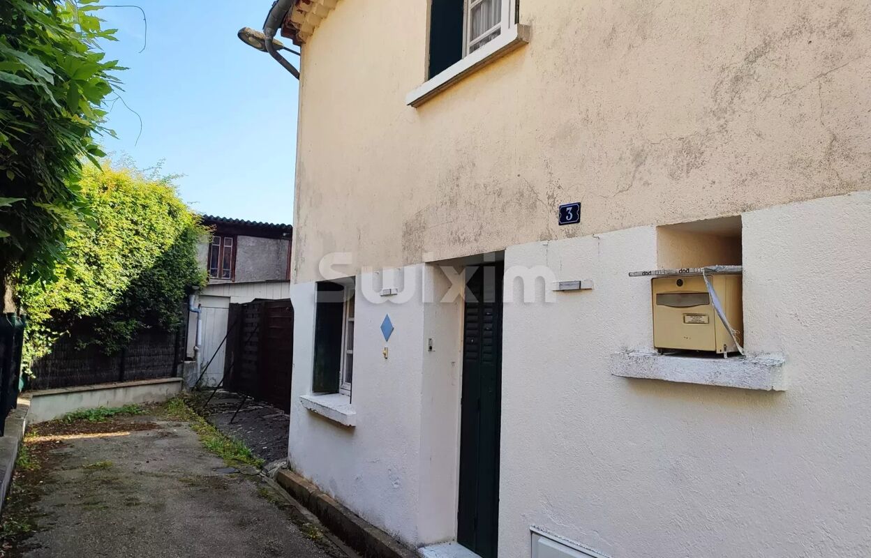 maison 5 pièces 65 m2 à vendre à Foix (09000)