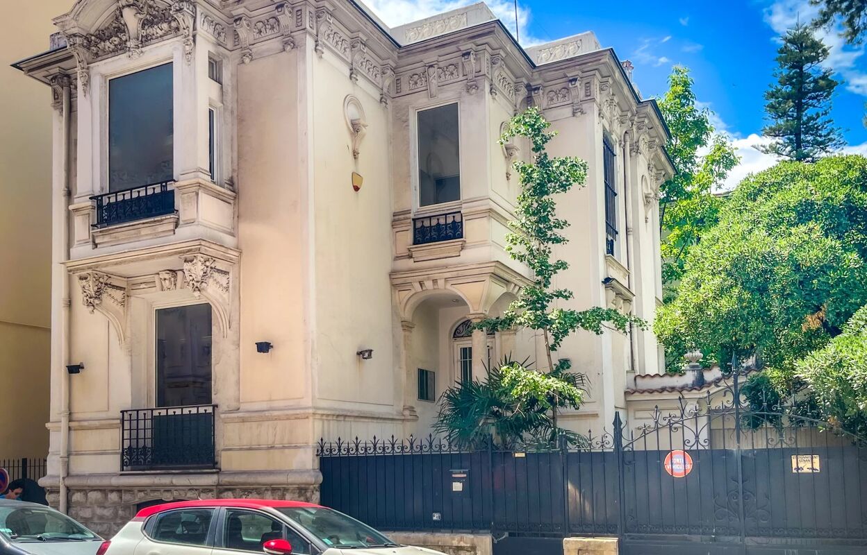 maison 6 pièces 186 m2 à vendre à Nice (06000)