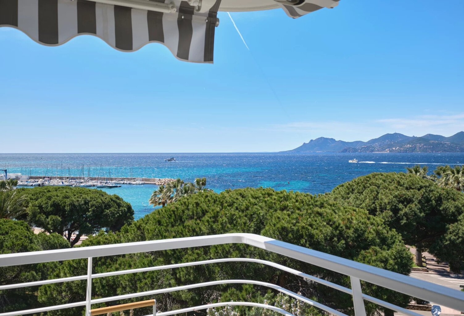 CANNES CROISETTE — photo 1