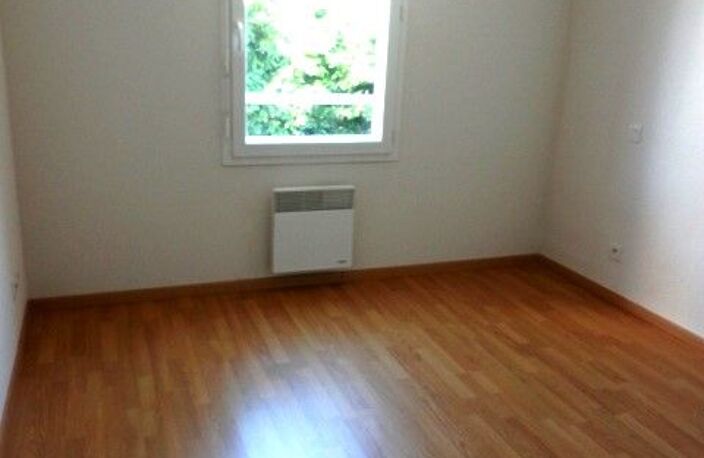 Appartement T2 centre- ville Aire sur Adour — photo 4