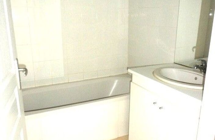 Appartement T2 centre- ville Aire sur Adour — photo 5