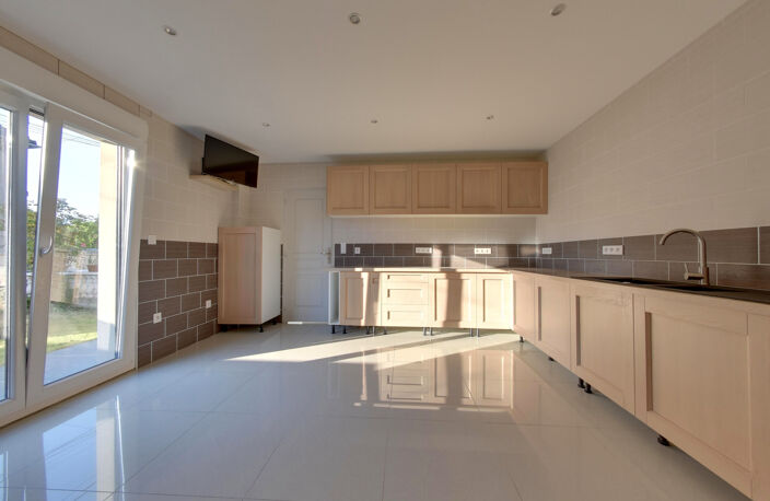 Secteur de Bouffigneureux Maison récente sans travaux proche des commodités  — photo 3