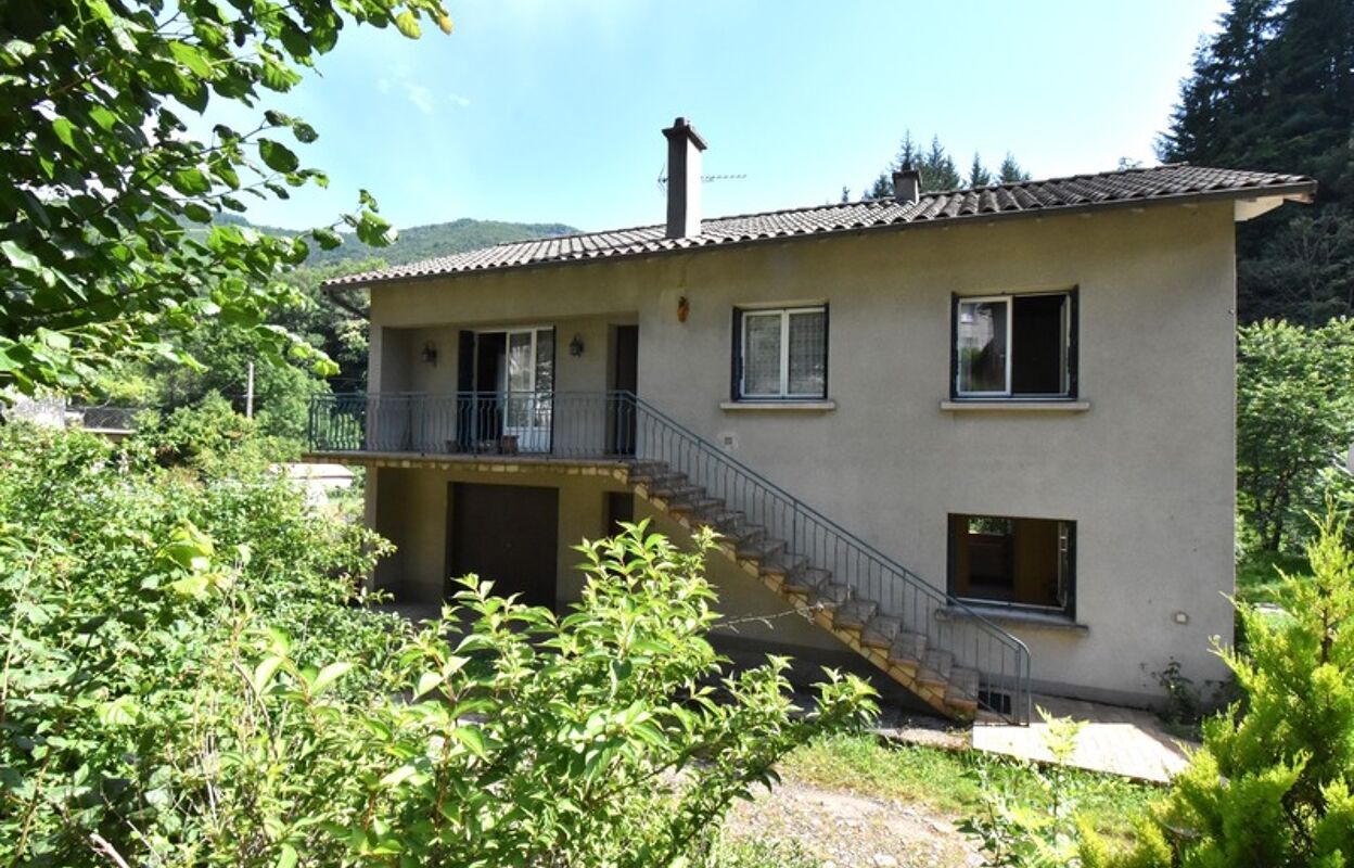 maison 6 pièces 133 m2 à vendre à Le Cheylard (07160)