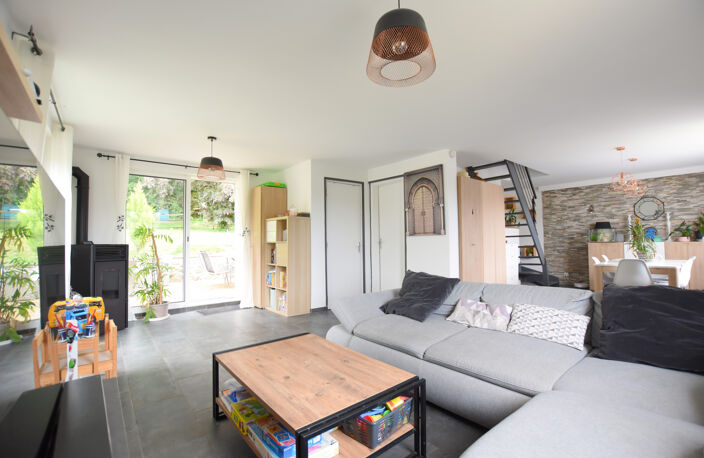 78320 LEVIS SAINT NOM  Agréable maison 4 pièces sur une parc — photo 3