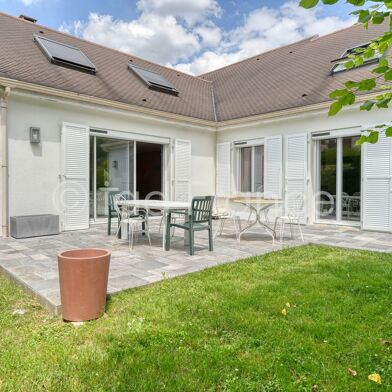 Maison 8 pièces 247 m²