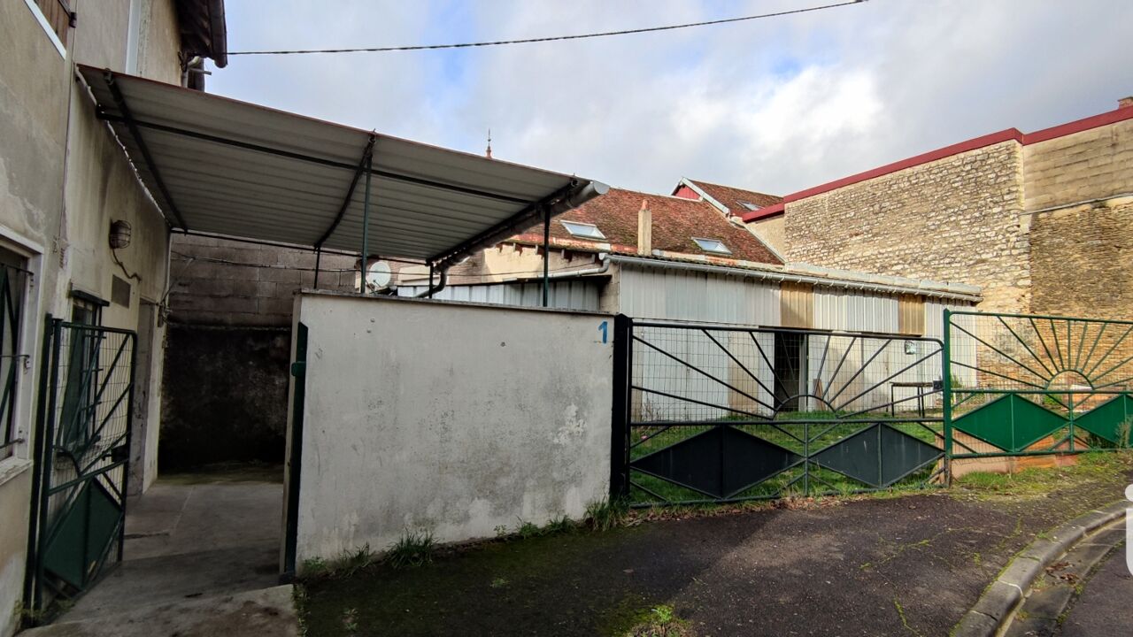 immeuble  pièces 244 m2 à vendre à Vendeuvre-sur-Barse (10140)