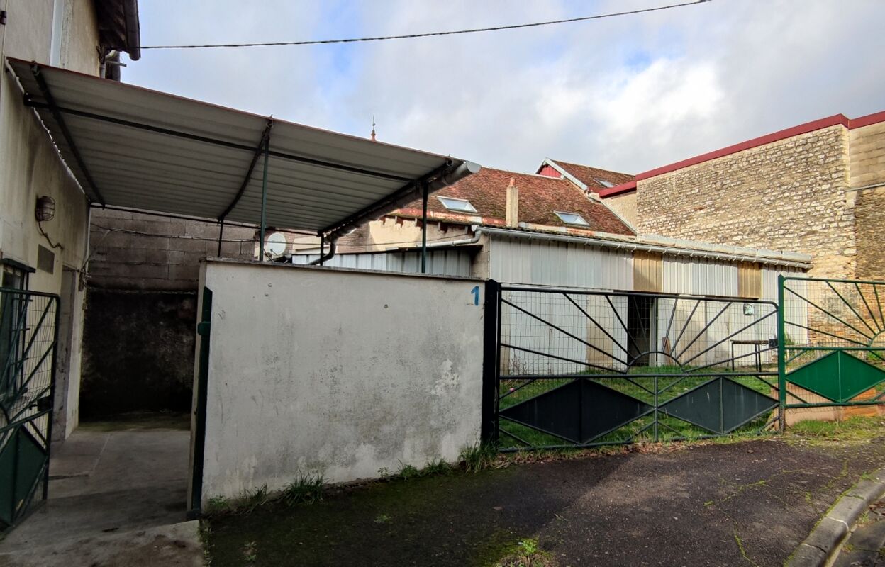 immeuble  pièces 244 m2 à vendre à Vendeuvre-sur-Barse (10140)