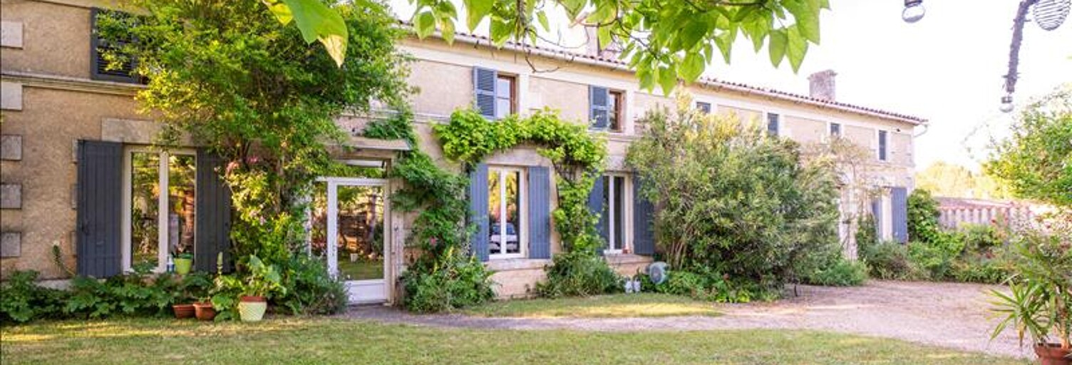 Maison 8 Pièces 226 m² à vendre à Montguyon (17270)