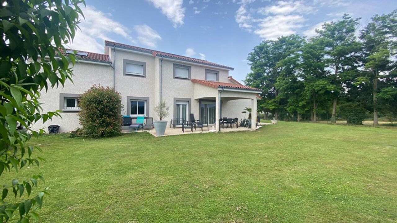 maison 6 pièces 190 m2 à vendre à Ennezat (63720)