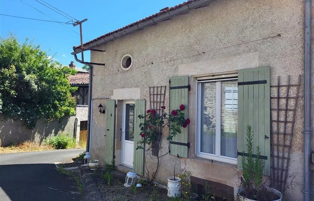 maison 6 pièces 75 m2 à vendre à Gouex (86320)