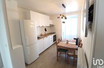 location appartement 1 200 € CC /mois à proximité de Fontenay-le-Fleury (78330)