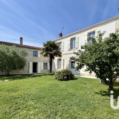 Maison 8 pièces 264 m²