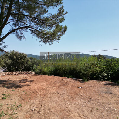 Terrain 543 m²