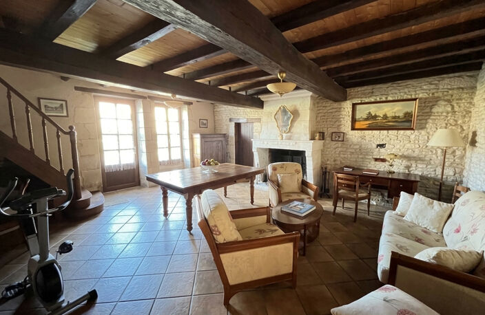 Maison en pierre accès conche SAINT PIERRE LE VIEUX — photo 3