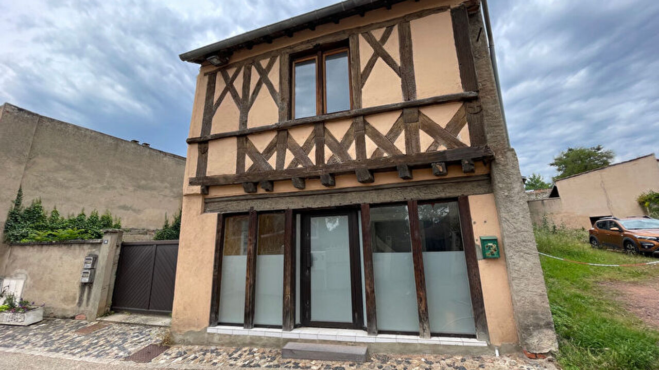 immeuble  pièces 80 m2 à vendre à Villerest (42300)