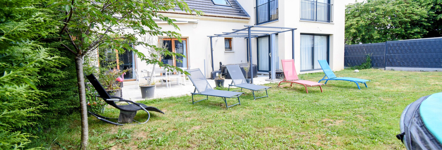 Maison 8 Pièces 184 m² à vendre à Maurepas (78310)