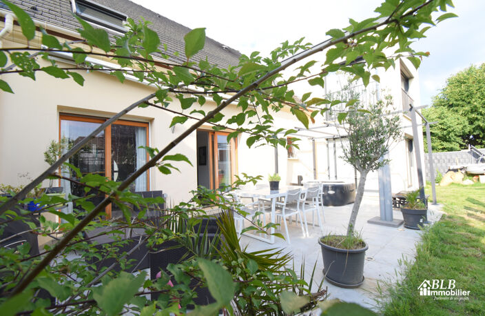 MAISON 5 CHAMBRES + 1 BUREAU - 184,25 m2 - BESSIERES - MAURE — photo 3