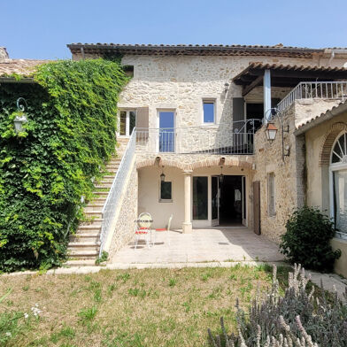 Maison 8 pièces 273 m²