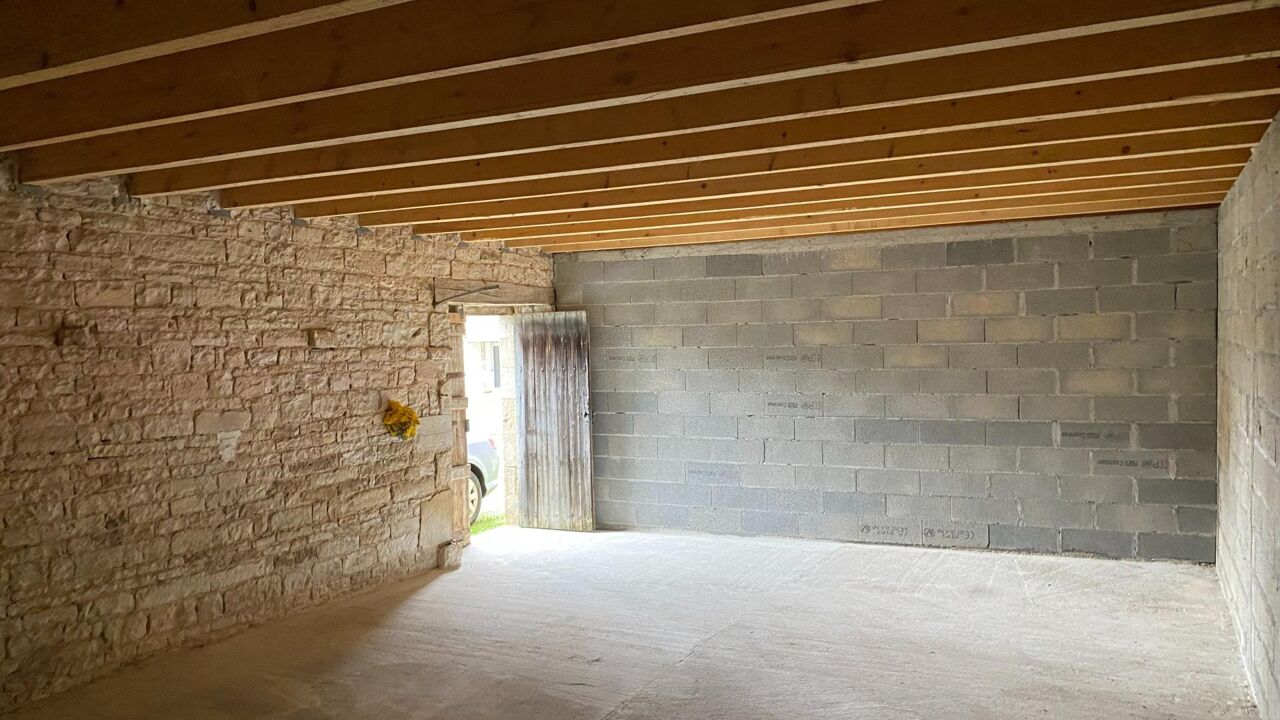 immeuble  pièces 62 m2 à vendre à Cellettes (16230)