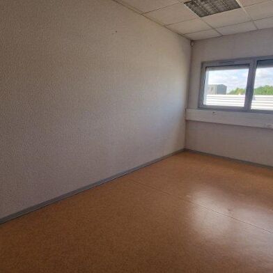 Bureau 27 m²