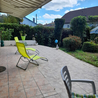 Maison 6 pièces 240540 €