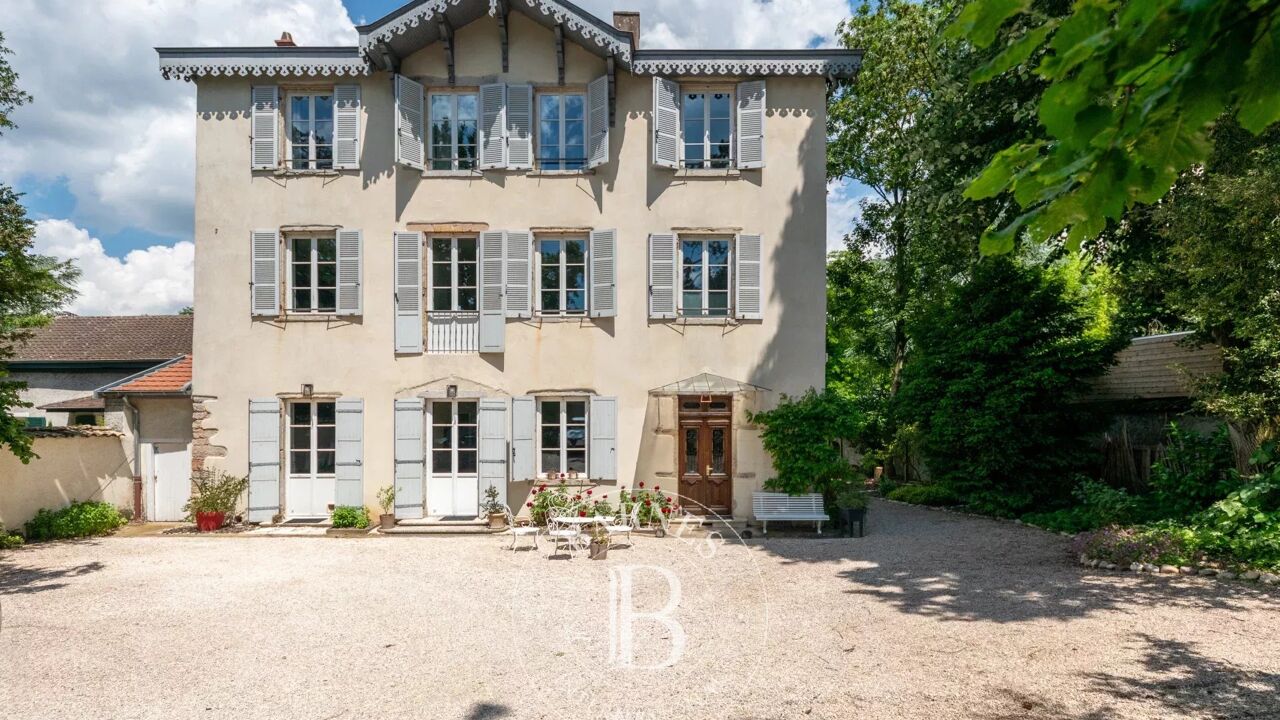 maison 6 pièces  m2 à vendre à Lyon 5 (69005)