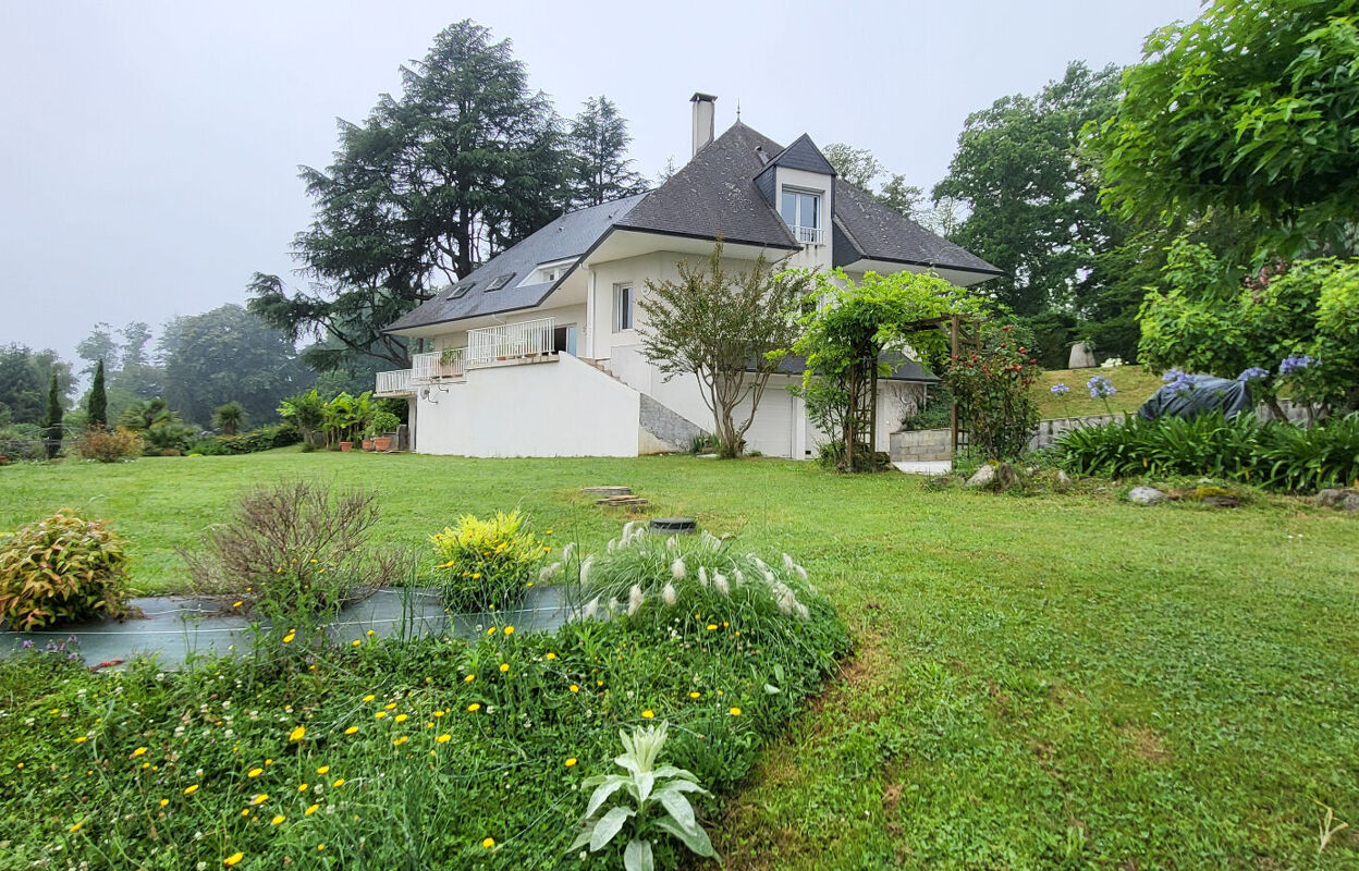 maison 10 pièces 378 m2 à vendre à Pau (64000)