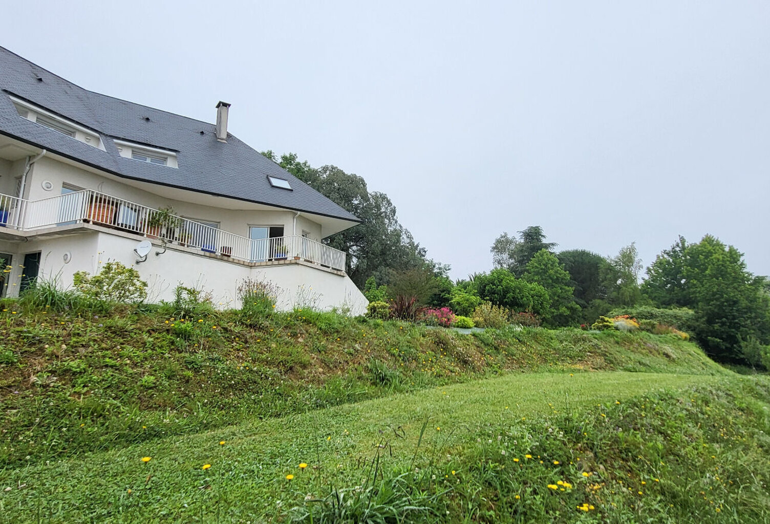 Demeure de prestige sur les coteaux sud de Pau — photo 1