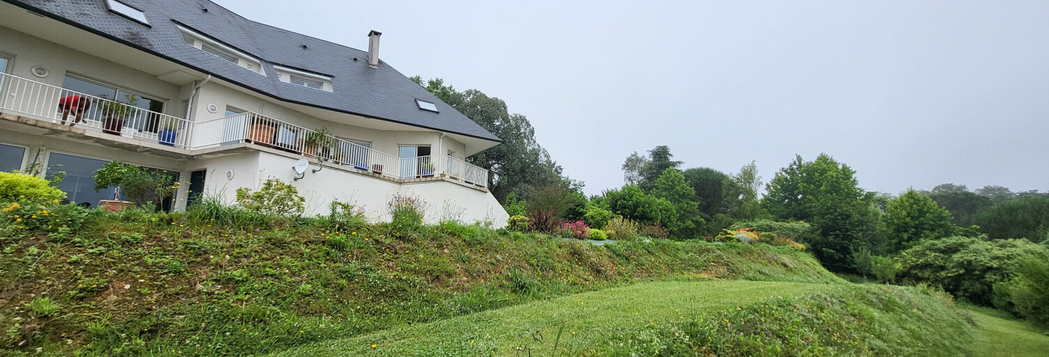 Maison 10 Pièces 378 m² à vendre à Pau (64000)