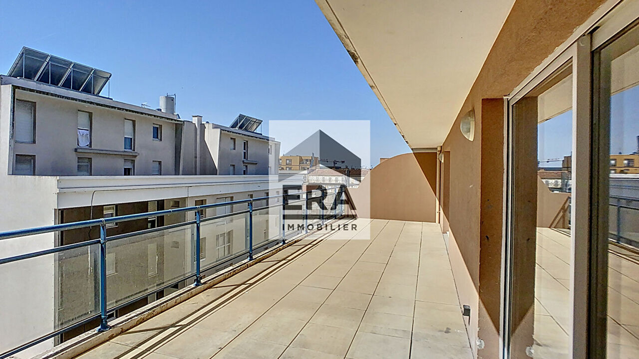 appartement 3 pièces 79 m2 à louer à Marseille 2 (13002)