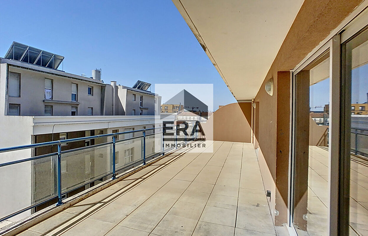 appartement 3 pièces 79 m2 à louer à Marseille 2 (13002)