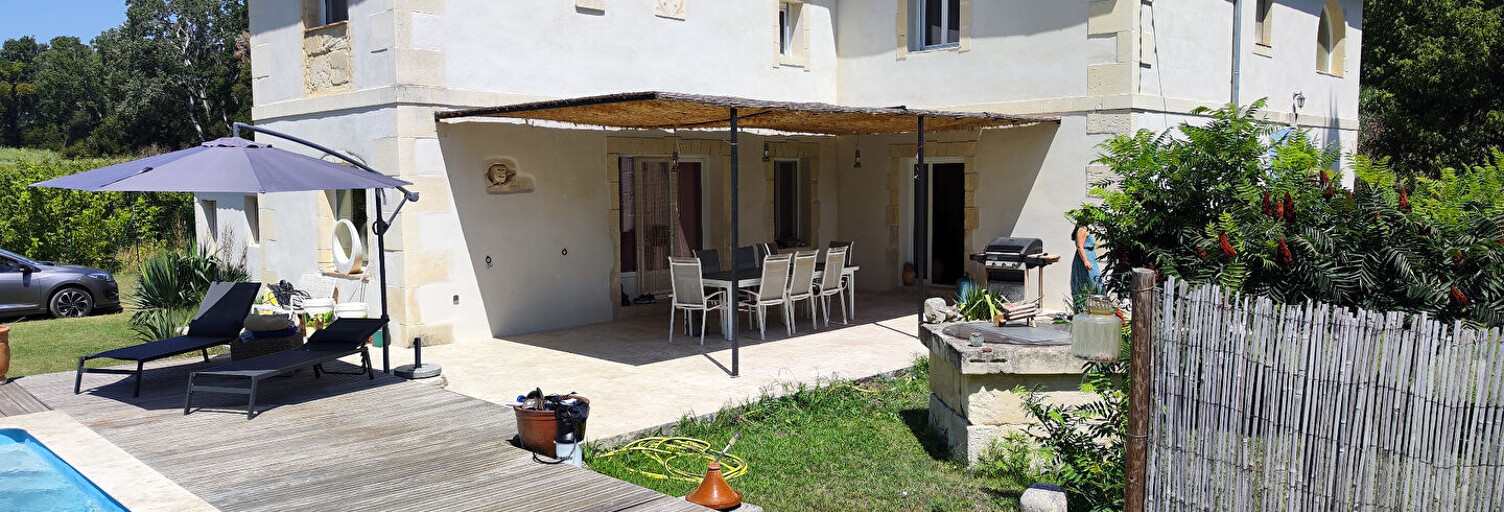 Maison 6 Pièces 258 m² à vendre à Arles (13200)