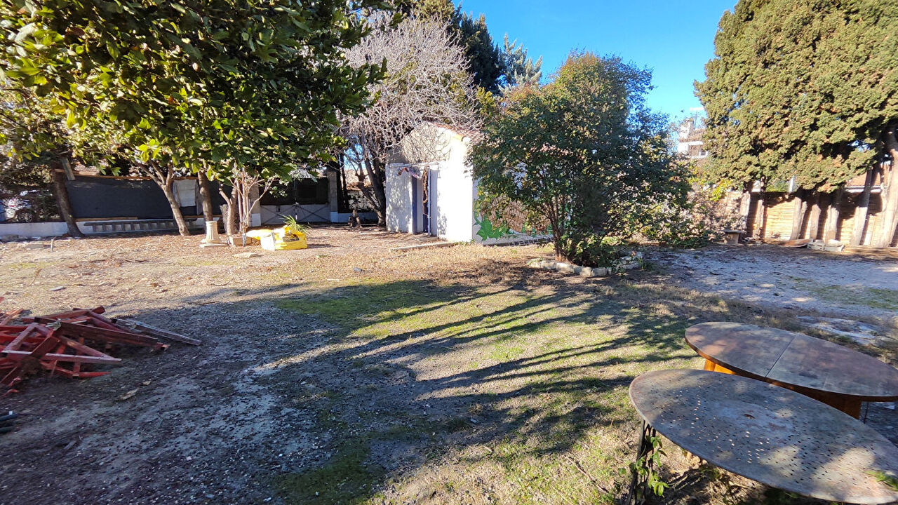 terrain  pièces 270 m2 à vendre à Arles (13200)