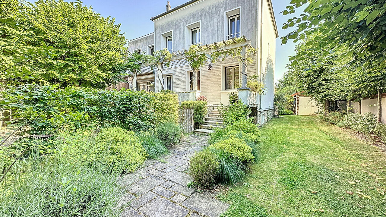 maison 8 pièces 205 m2 à vendre à Saint-Maur-des-Fossés (94100)