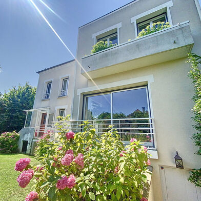 Maison 8 pièces 1100000 €