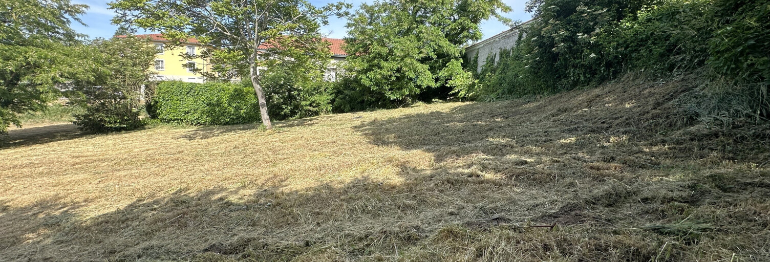 Terrain  716 m² à vendre à Thurins (69510)