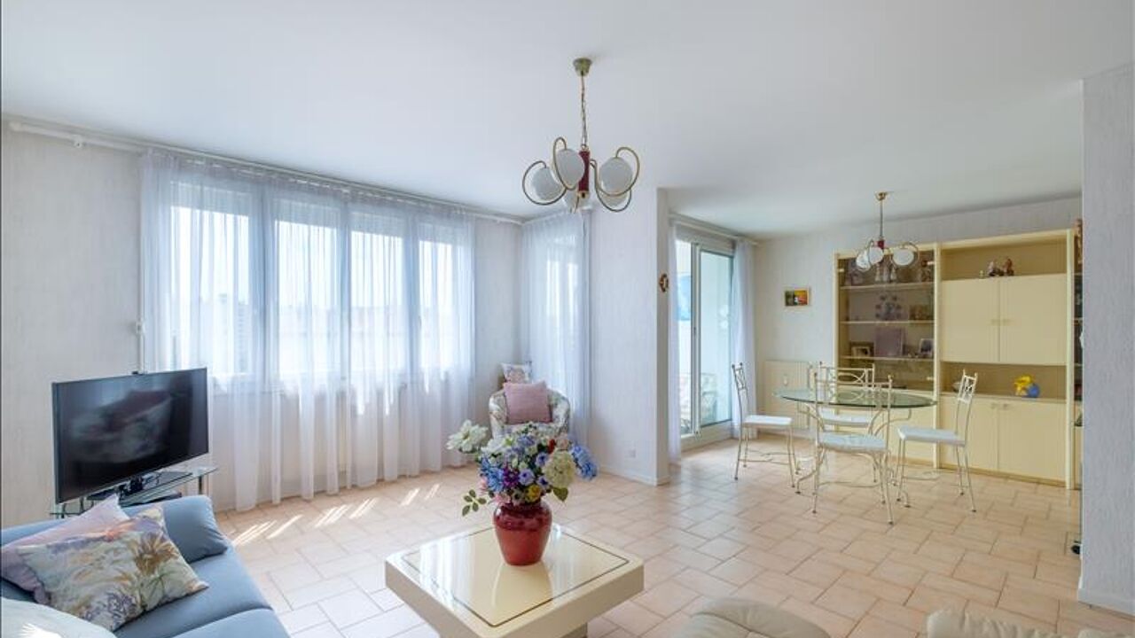 appartement 4 pièces 82 m2 à vendre à Décines-Charpieu (69150)
