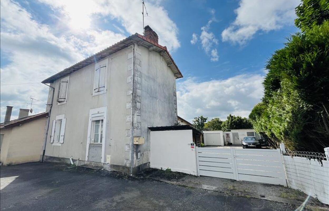 maison 5 pièces 86 m2 à vendre à Chabanais (16150)