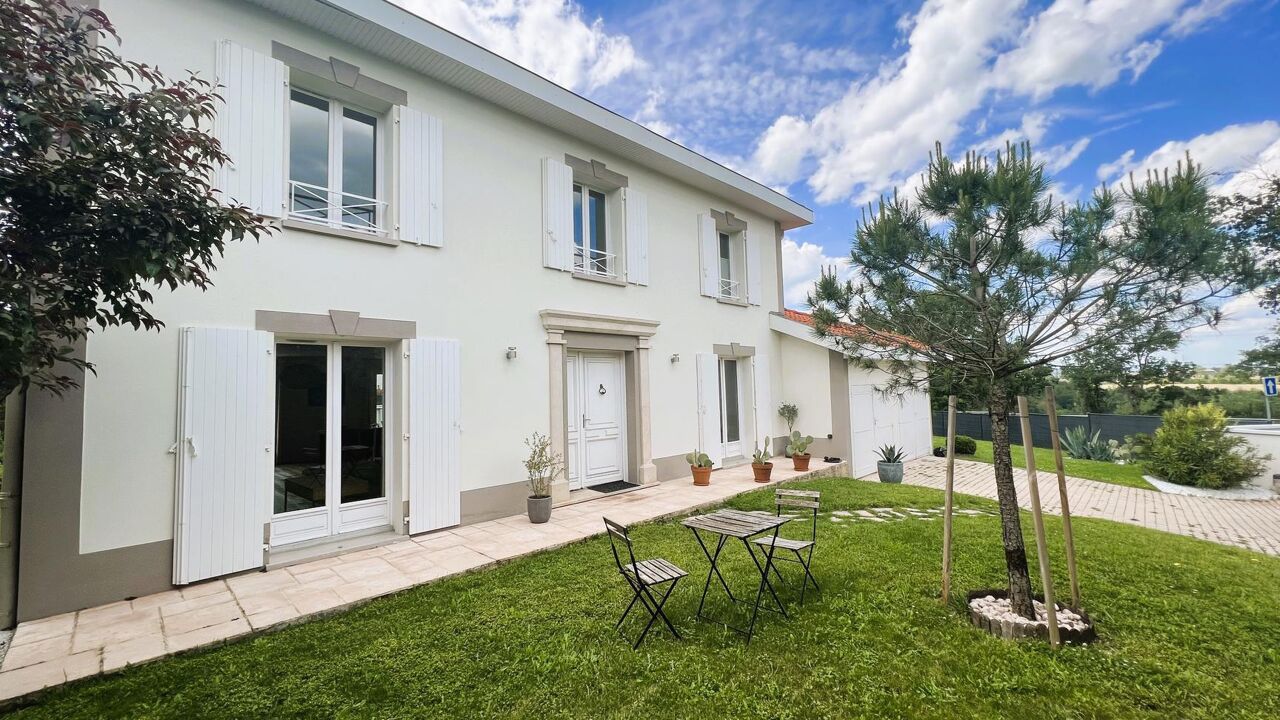maison 6 pièces 170 m2 à vendre à La Tour-de-Salvagny (69890)