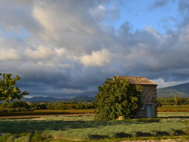 Terrain constructible de 540 m² - Charmes-sur-l'Herbasse — photo 1