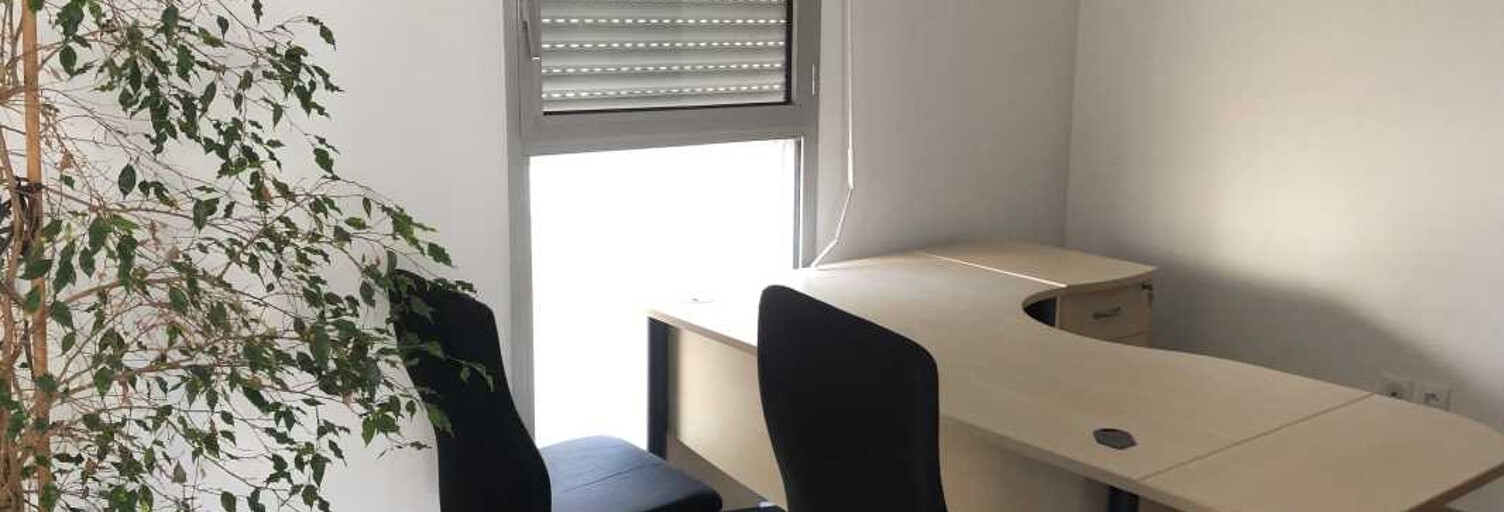 Commerce  57 m² à louer à Quimper (29000)