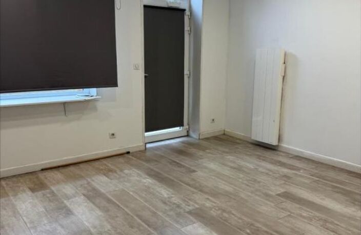 Gondecourt, local professionnel idéalement placé, 82m2, grand ha — photo 4