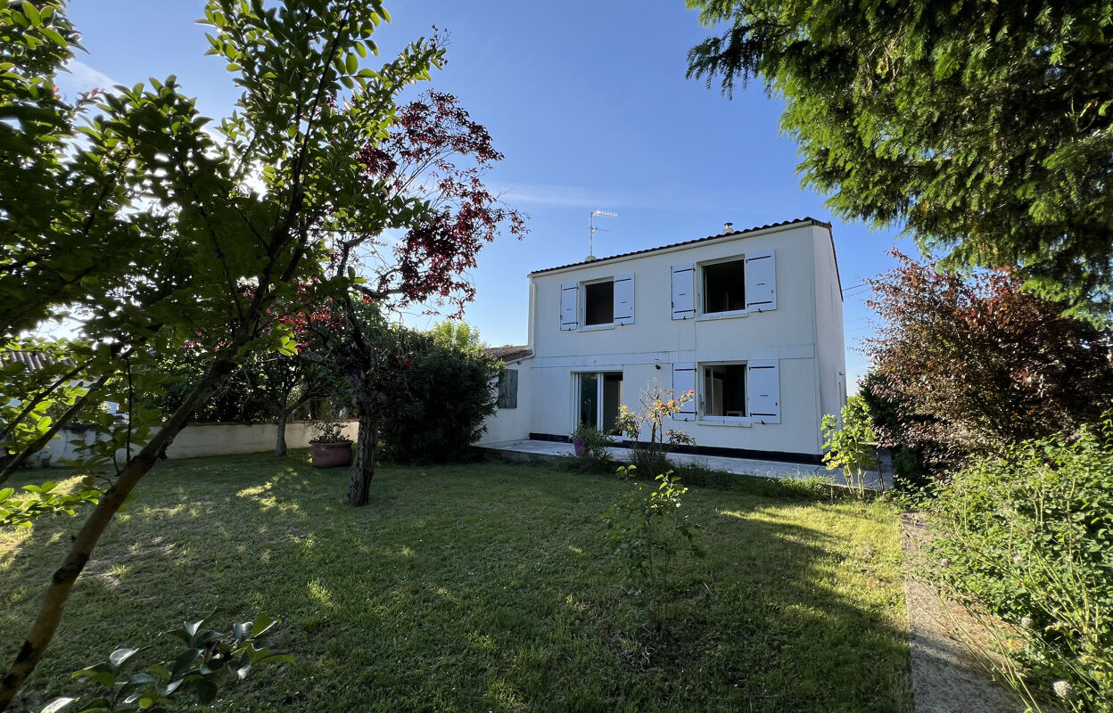 maison 6 pièces 117 m2 à vendre à Saintes (17100)