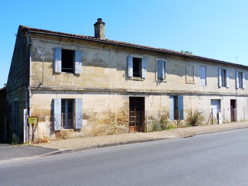 Villa / Maison 6 pièces  à vendre Saint-Médard-de-Guizières 33230