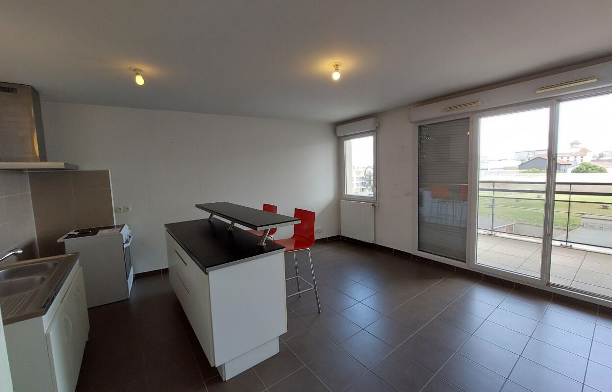 appartement 3 pièces 57 m2 à louer à Villeurbanne (69100)