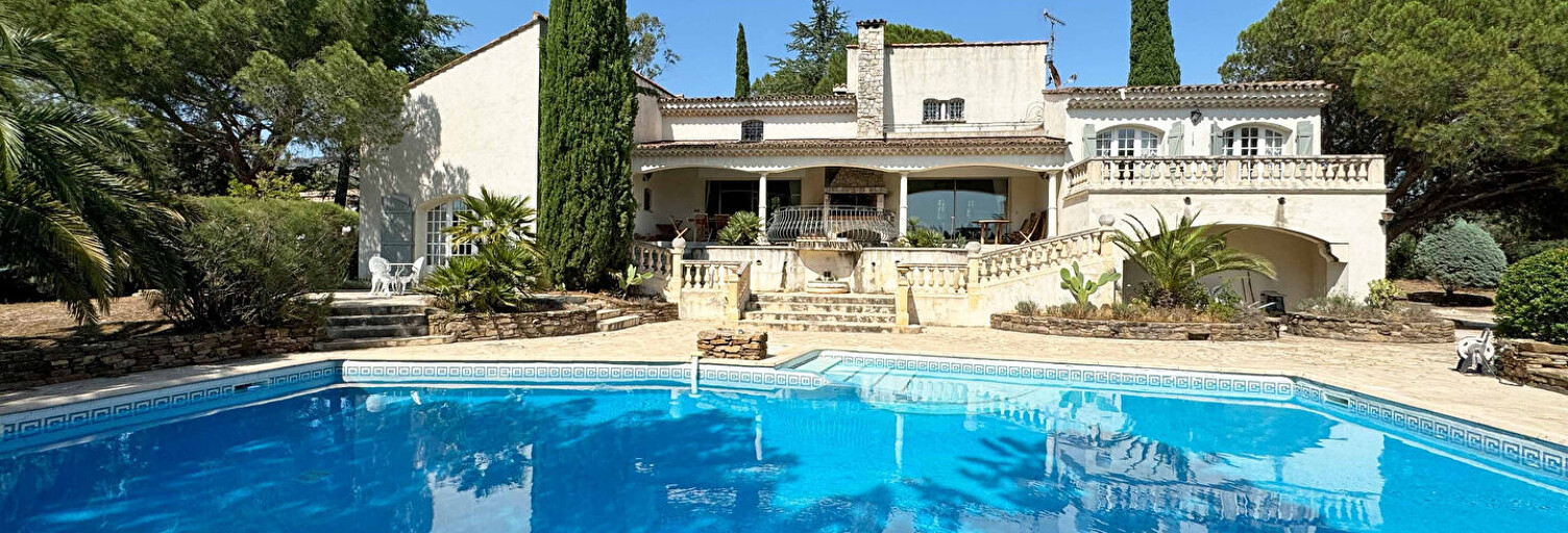 Maison 9 Pièces 295 m² à vendre à Roquebrune-sur-Argens (83520)